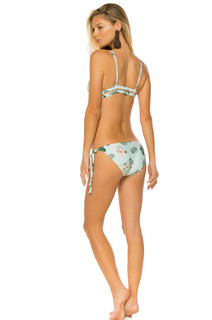 Danielle Knudson feet photo 2