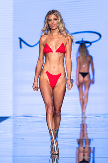 Danielle Knudson feet photo 20