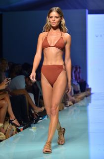 Danielle Knudson feet photo 7