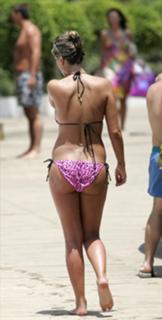 Danielle Lloyd feet photo thumbnail