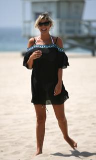 Danielle Lloyd feet photo thumbnail