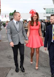 Danielle Lloyd feet photo thumbnail