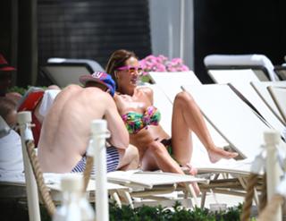 Danielle Lloyd feet photo thumbnail
