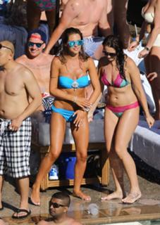 Danielle Lloyd feet photo thumbnail