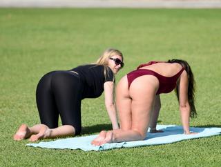 Danielle Lloyd feet photo thumbnail