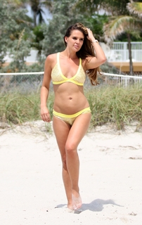 Danielle Lloyd feet photo thumbnail