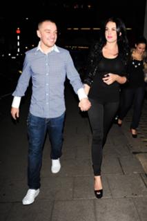 Danielle Lloyd feet photo thumbnail