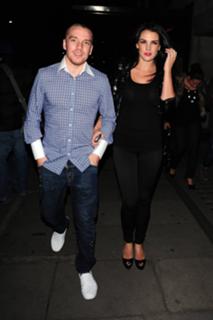 Danielle Lloyd feet photo thumbnail