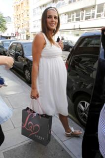 Danielle Lloyd feet photo thumbnail