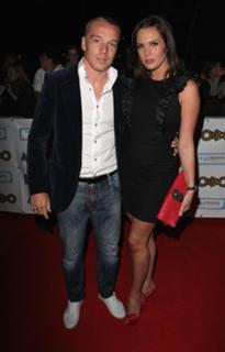 Danielle Lloyd feet photo thumbnail