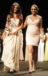 Danielle Lloyd feet photo thumbnail