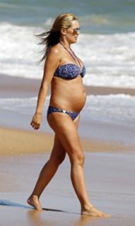 Danielle Lloyd feet photo thumbnail