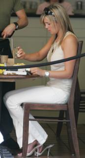 Danielle Lloyd feet photo thumbnail