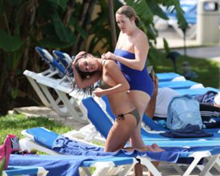 Danielle Lloyd feet photo thumbnail
