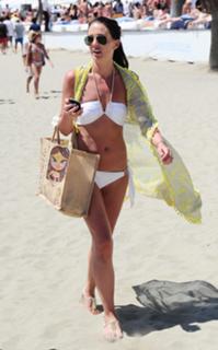 Danielle Lloyd feet photo thumbnail