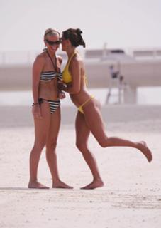 Danielle Lloyd feet photo thumbnail