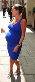 Danielle Lloyd feet photo thumbnail