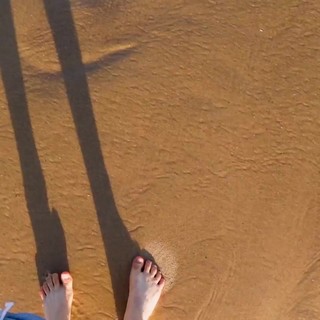 Danielle Marsh feet photo 1