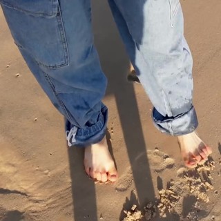Danielle Marsh feet photo 12