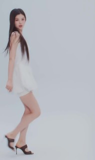 Danielle Marsh feet photo 3