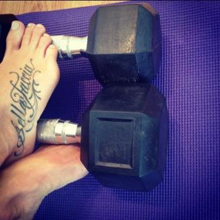 Danielle Mathers feet photo 11