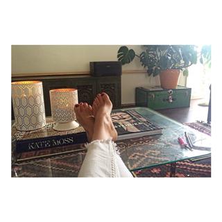 Danielle Mathers feet photo 7