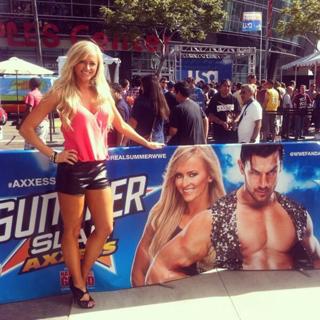 Danielle Moinet feet photo thumbnail