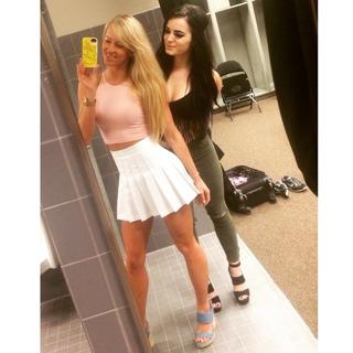 Danielle Moinet feet photo thumbnail