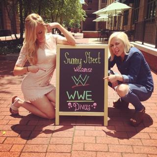 Danielle Moinet feet photo thumbnail