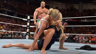 Danielle Moinet feet photo thumbnail