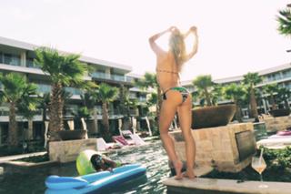 Danielle Moinet feet photo thumbnail