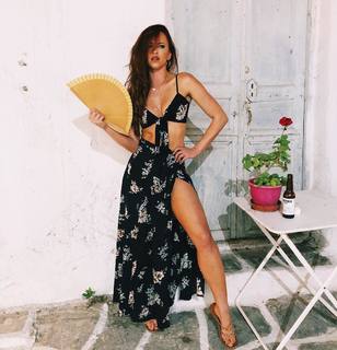 Danielle Moinet feet photo thumbnail