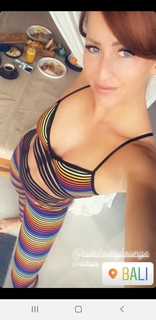 Danielle Moinet feet photo thumbnail