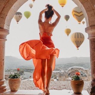 Danielle Moinet feet photo thumbnail
