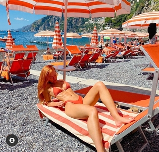 Danielle Moinet feet photo thumbnail