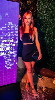 Danielle Moinet feet photo thumbnail