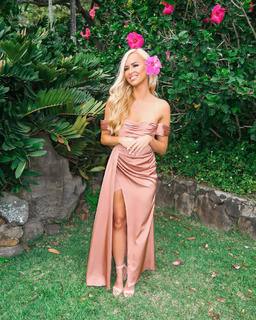 Danielle Moinet feet photo thumbnail