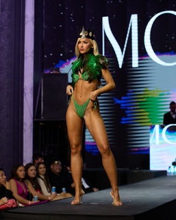 Danielle Moinet feet photo thumbnail
