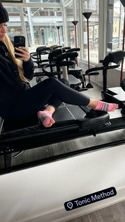 Danielle Moinet feet photo thumbnail