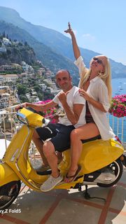 Danielle Moinet feet photo thumbnail