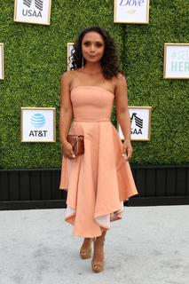 Danielle Nicolet feet photo thumbnail