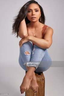 Danielle Nicolet feet photo thumbnail