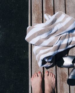 Danielle Noce feet photo 1
