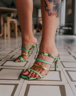 Danielle Noce feet photo 12