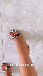 Danielle Noce feet photo 1