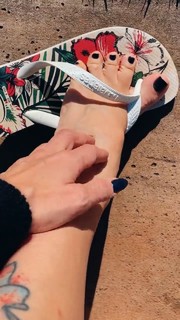 Danielle Noce feet photo 3