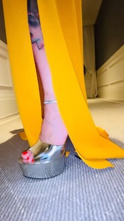 Danielle Noce feet photo 4