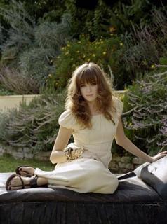 Danielle Panabaker feet photo thumbnail