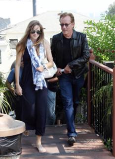 Danielle Panabaker feet photo thumbnail