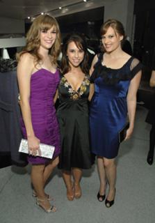 Danielle Panabaker feet photo thumbnail
